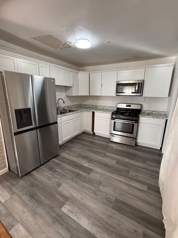 732 N Dearborn Avenue, Kankakee, IL 60901