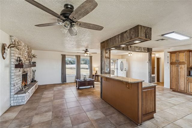 2892 W FM 884, Yorktown, TX 78164