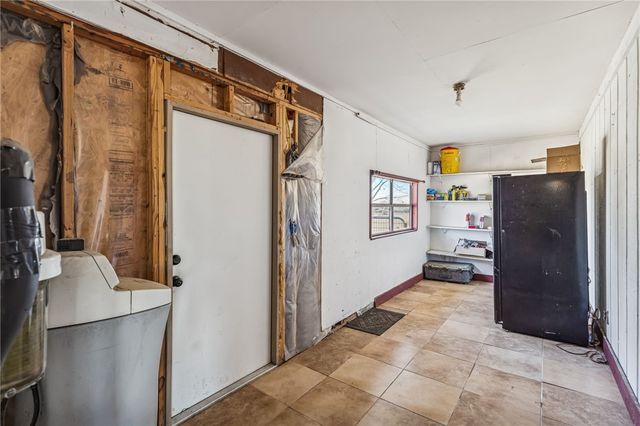 2892 W FM 884, Yorktown, TX 78164