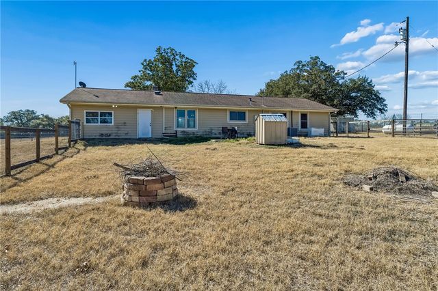 2892 W FM 884, Yorktown, TX 78164