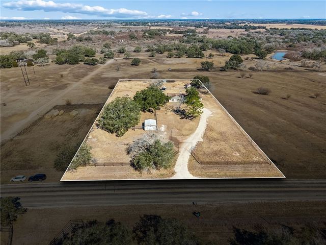 2892 W FM 884, Yorktown, TX 78164