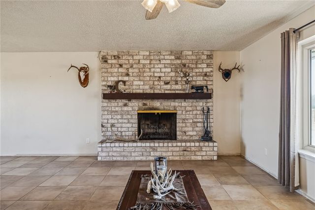 2892 W FM 884, Yorktown, TX 78164