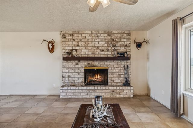 2892 W FM 884, Yorktown, TX 78164