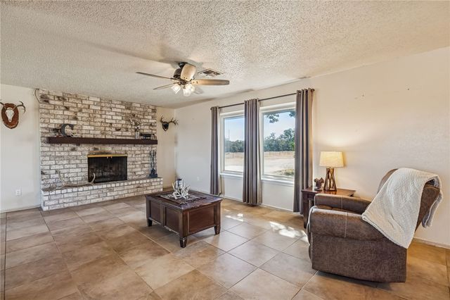 2892 W FM 884, Yorktown, TX 78164