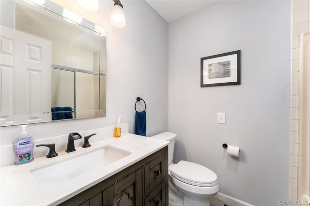 5 Bay Woods Drive, Hampton Bays, NY 11946