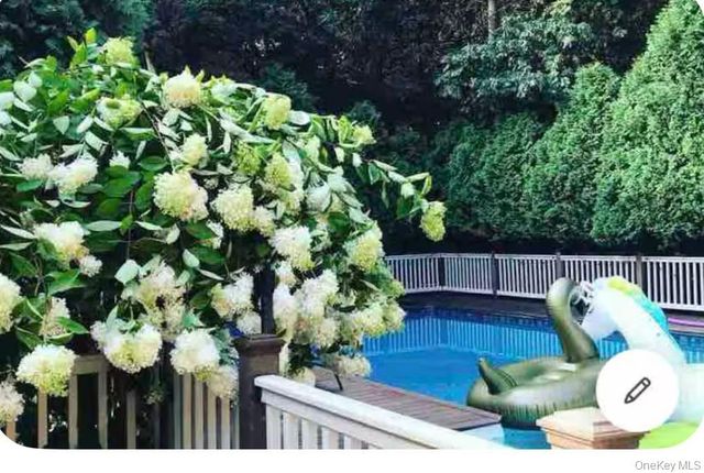 5 Bay Woods Drive, Hampton Bays, NY 11946