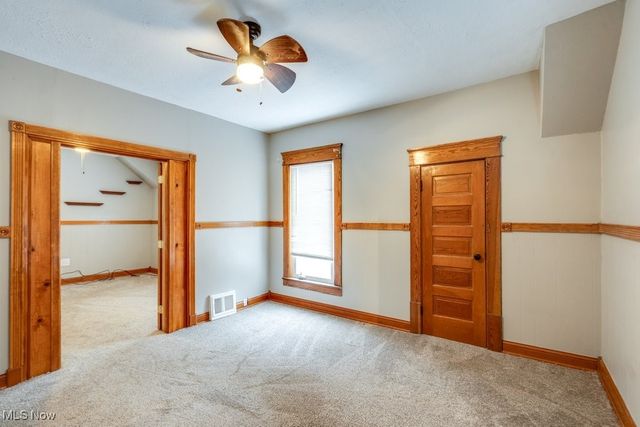 87 Hawthorne Avenue, Akron, OH 44303