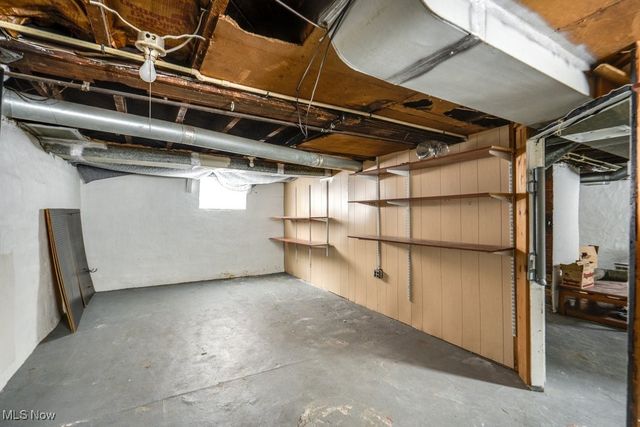 87 Hawthorne Avenue, Akron, OH 44303