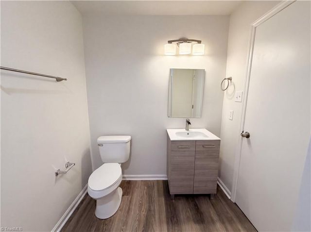2440 Londonderry Road, Kernersville, NC 27284