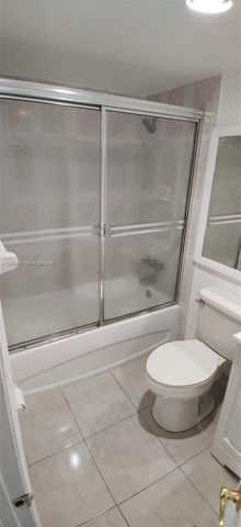 4550 NW 9th St 706E, Miami, FL 33126