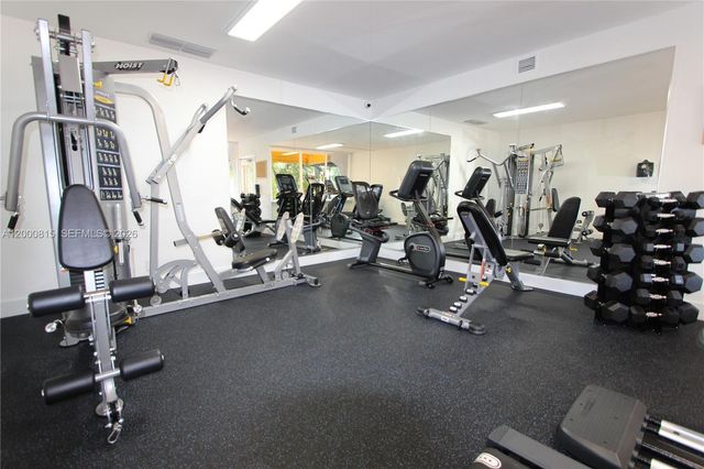 4550 NW 9th St 706E, Miami, FL 33126