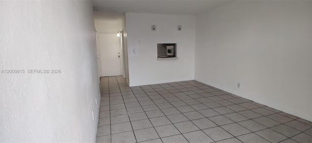 4550 NW 9th St 706E, Miami, FL 33126