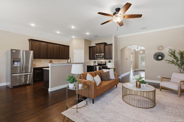 7087 Turnbow, San Antonio, TX 78252