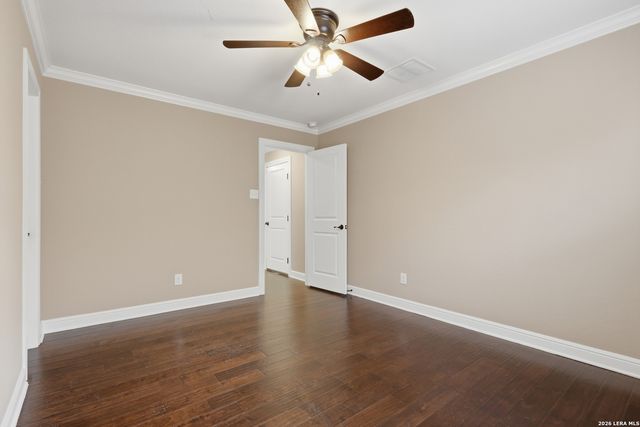 7087 Turnbow, San Antonio, TX 78252