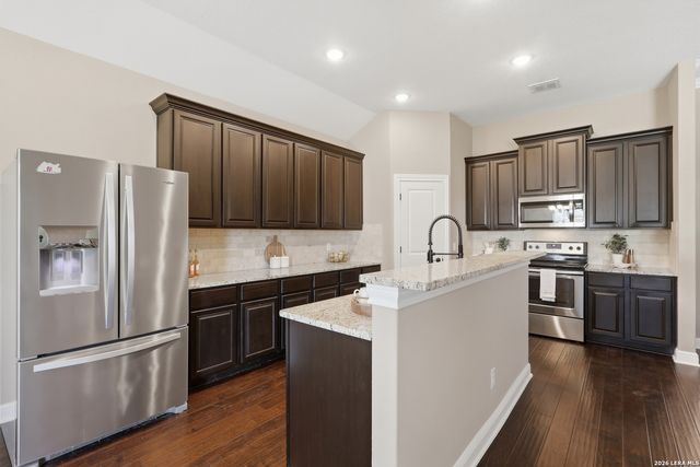 7087 Turnbow, San Antonio, TX 78252