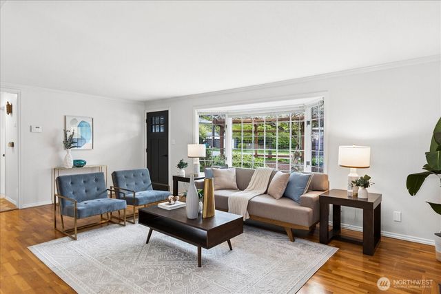 320 NW 202nd Street, Shoreline, WA 98177