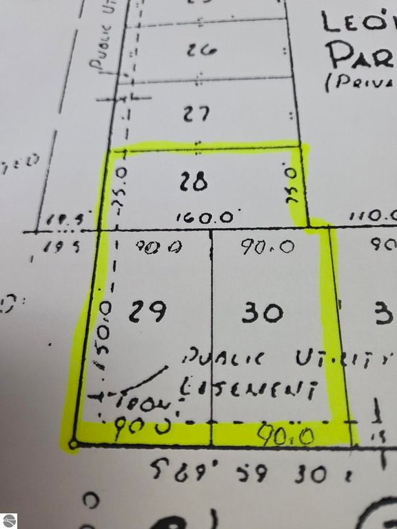 Image 2 of property listing at 1001 El Camino Grande, Weidman, MI 48893