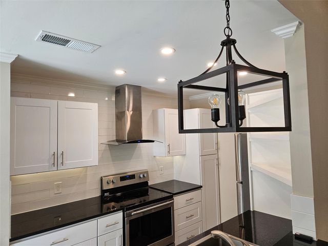 2209 Singletree Ave A, Austin, TX 78727