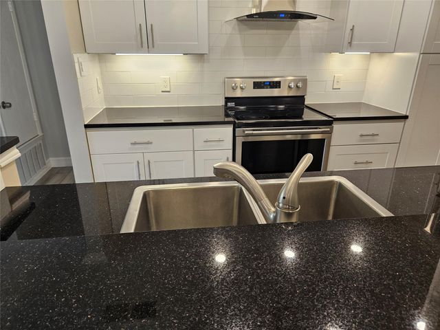 2209 Singletree Ave A, Austin, TX 78727
