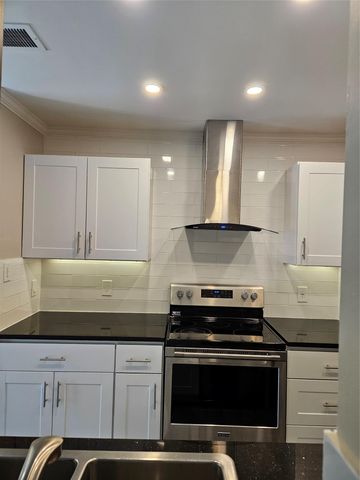 2209 Singletree Ave A, Austin, TX 78727