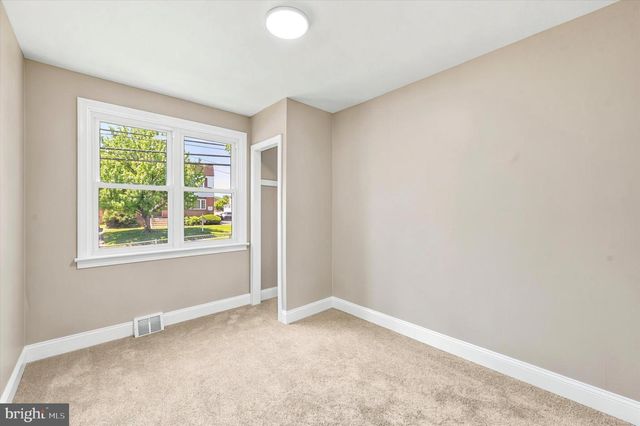 1022 LAWNTON TER, Glenolden, PA 19036