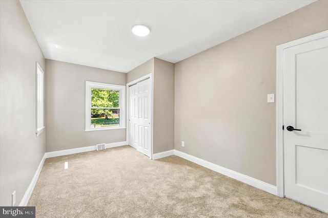 1022 LAWNTON TER, Glenolden, PA 19036