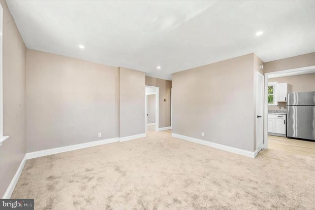 1022 LAWNTON TER, Glenolden, PA 19036