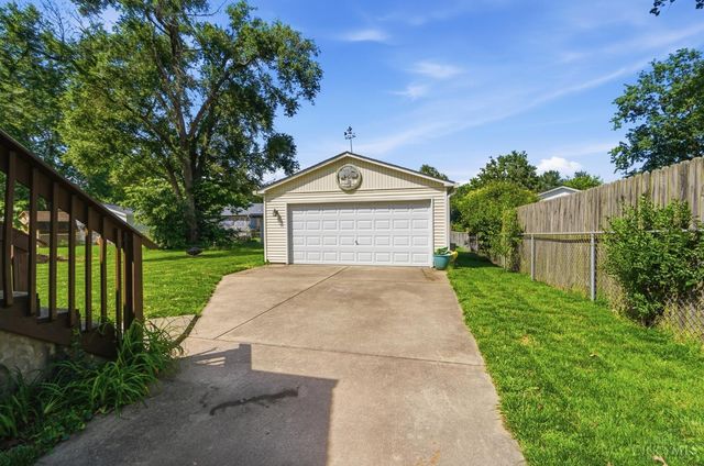 23 Potowatomie Trail, Milford, OH 45150
