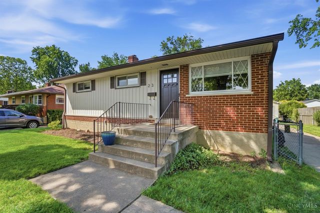 23 Potowatomie Trail, Milford, OH 45150