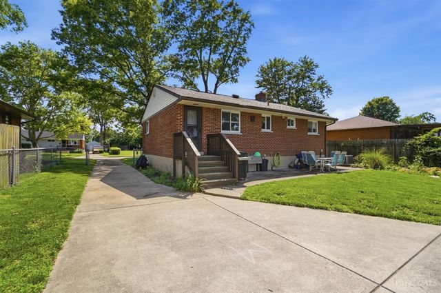 23 Potowatomie Trail, Milford, OH 45150