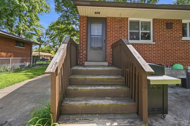 23 Potowatomie Trail, Milford, OH 45150