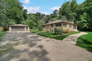 2375 Indian Boundary Road, Chesterton, IN 46304