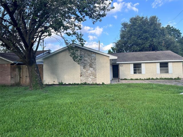 8411 Braeburn Valley Drive, Houston, TX 77074