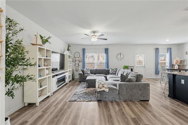 424 Prescott Way, Villa Rica, GA 30180