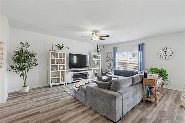 424 Prescott Way, Villa Rica, GA 30180