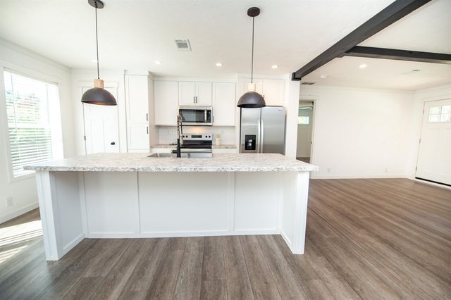 561 Morris Bridge Road, Roebuck, SC 29376