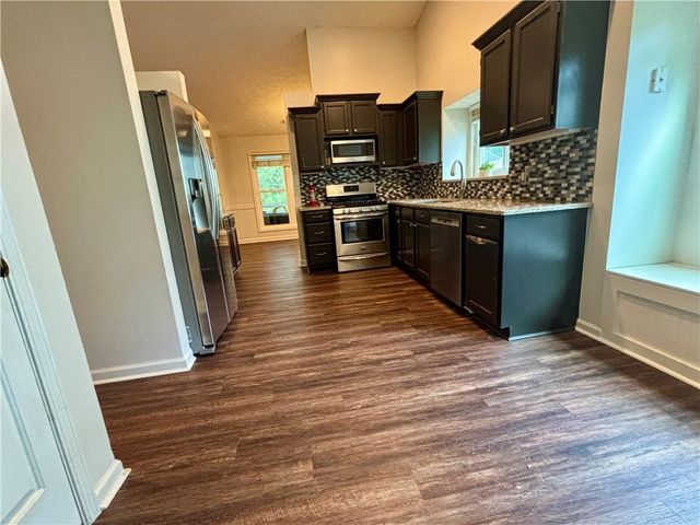 523 Bluff Court, Woodstock, GA 30188