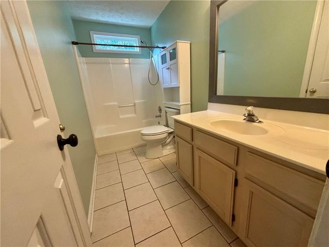 523 Bluff Court, Woodstock, GA 30188