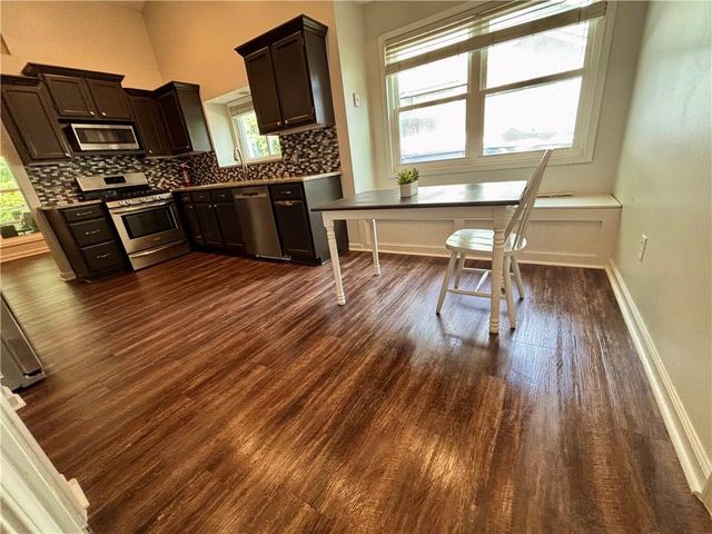 523 Bluff Court, Woodstock, GA 30188