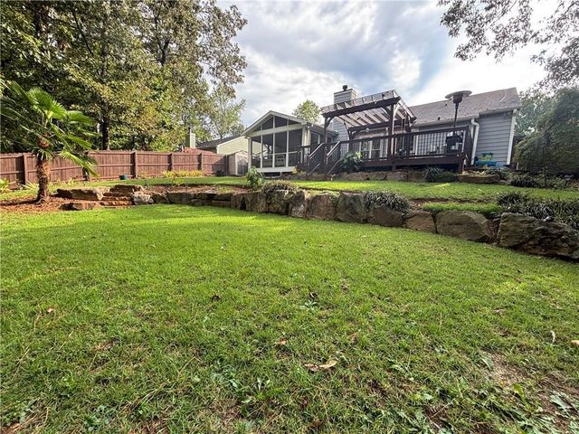 523 Bluff Court, Woodstock, GA 30188