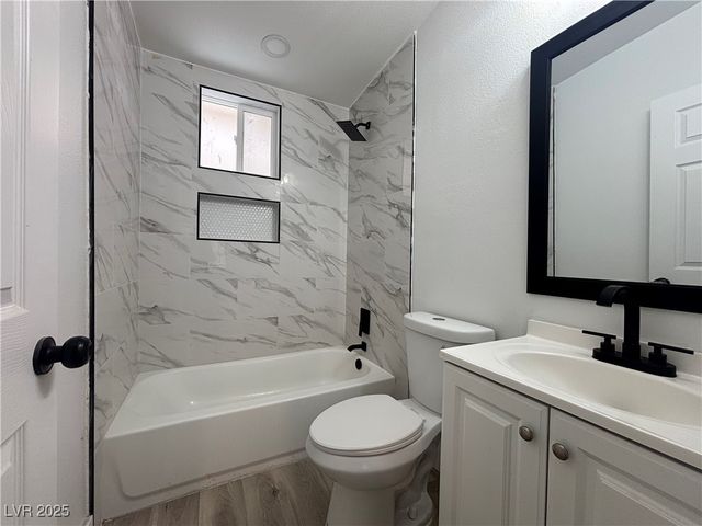 724 North 9th Street 1, Las Vegas, NV 89101