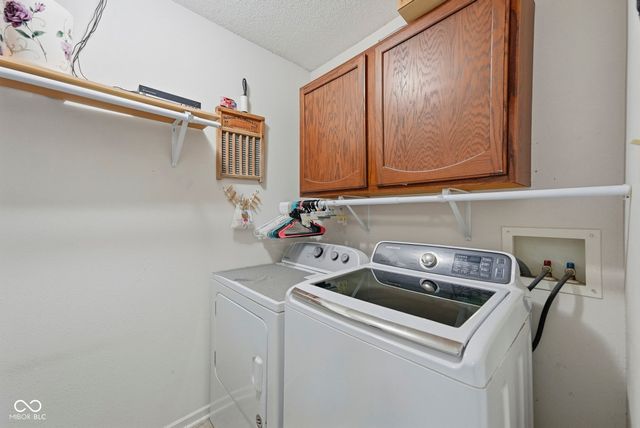 2274 Hampton Drive, Franklin, IN 46131