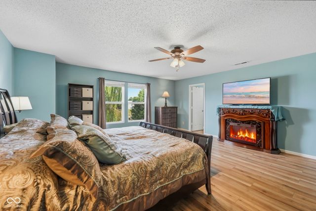 2274 Hampton Drive, Franklin, IN 46131