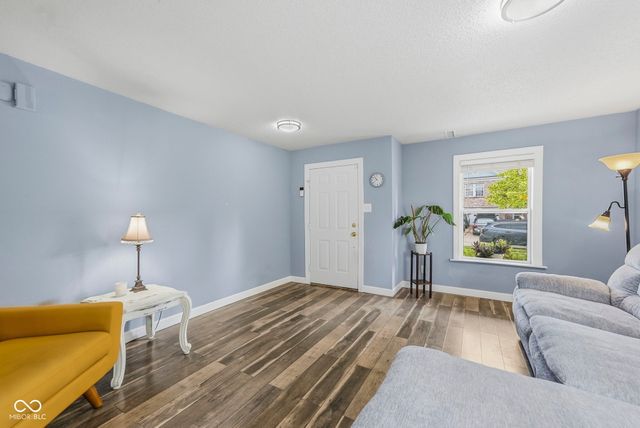 2274 Hampton Drive, Franklin, IN 46131