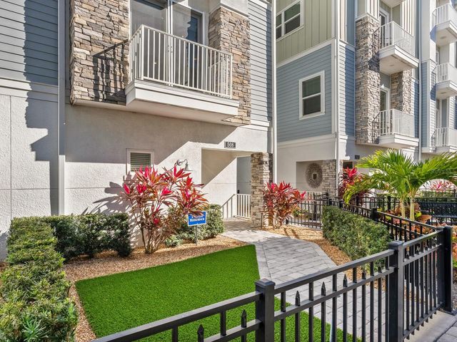 508 LAUREL PARK DRIVE, Sarasota, FL 34236