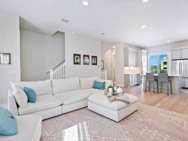508 LAUREL PARK DRIVE, Sarasota, FL 34236