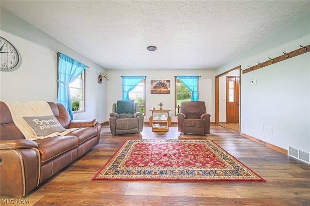 15157 Wynncrest Street SW, Navarre, OH 44662
