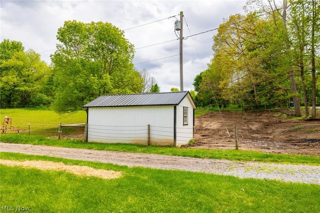 15157 Wynncrest Street SW, Navarre, OH 44662