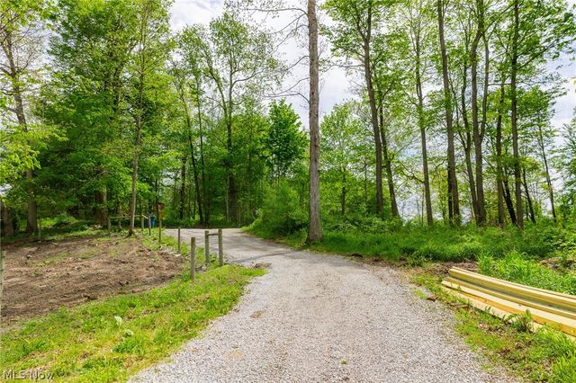 15157 Wynncrest Street SW, Navarre, OH 44662