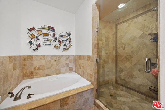 10715 Camarillo Street 307, North Hollywood, CA 91602